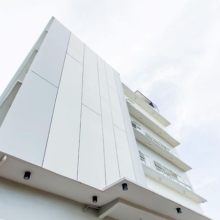 18 Suites Cebu Buitenkant foto