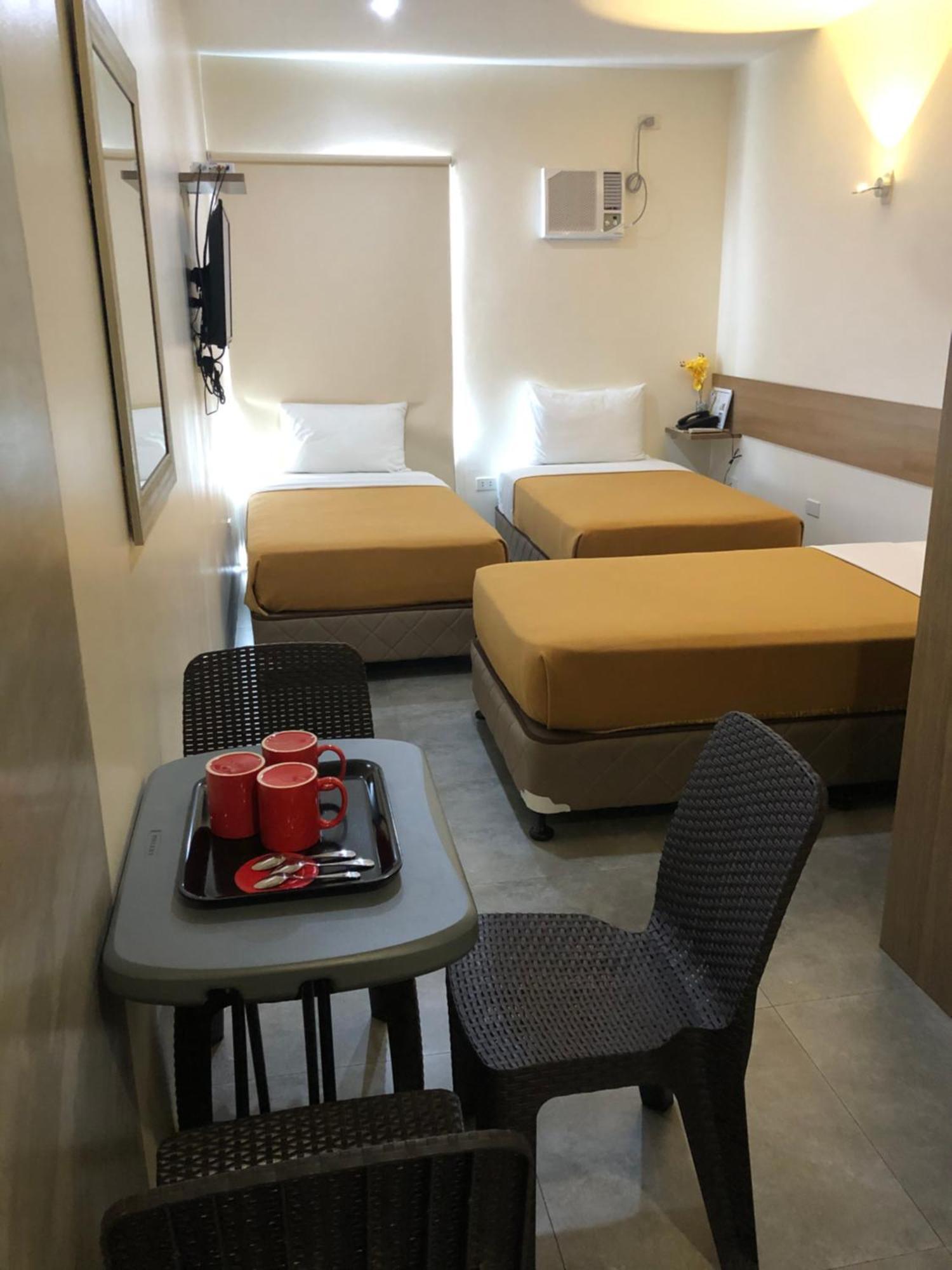 18 Suites Cebu Buitenkant foto