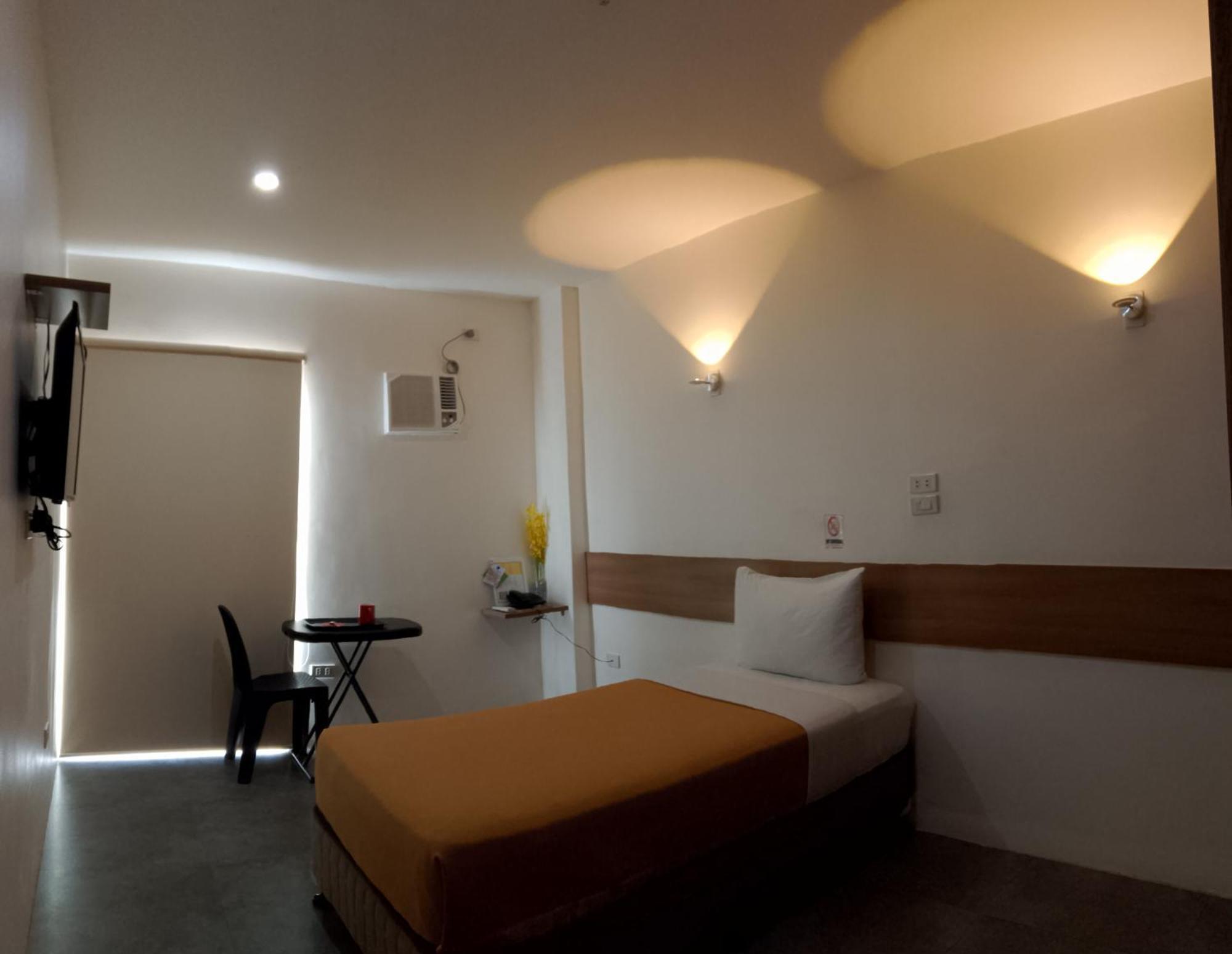 18 Suites Cebu Buitenkant foto