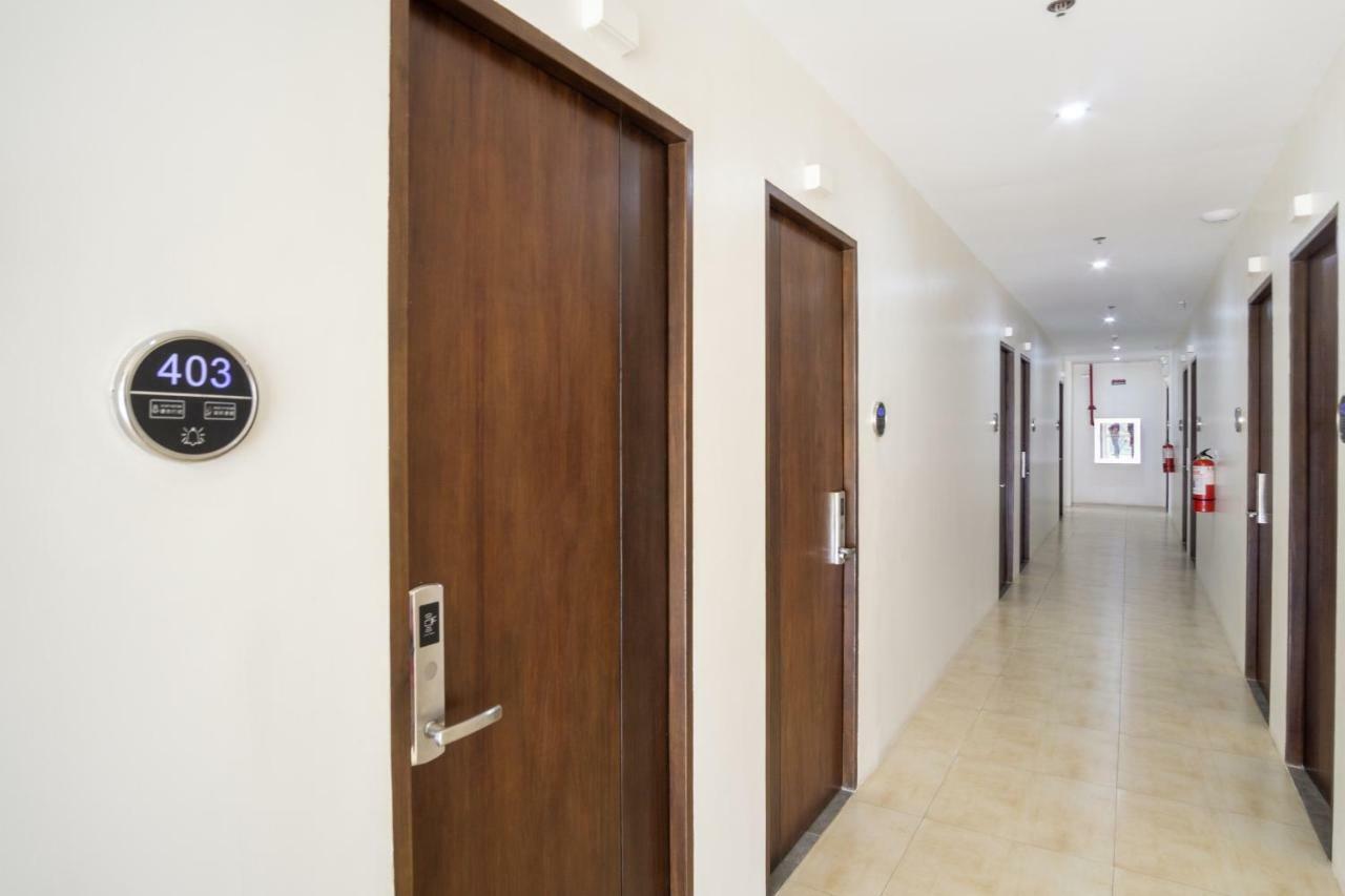 18 Suites Cebu Buitenkant foto