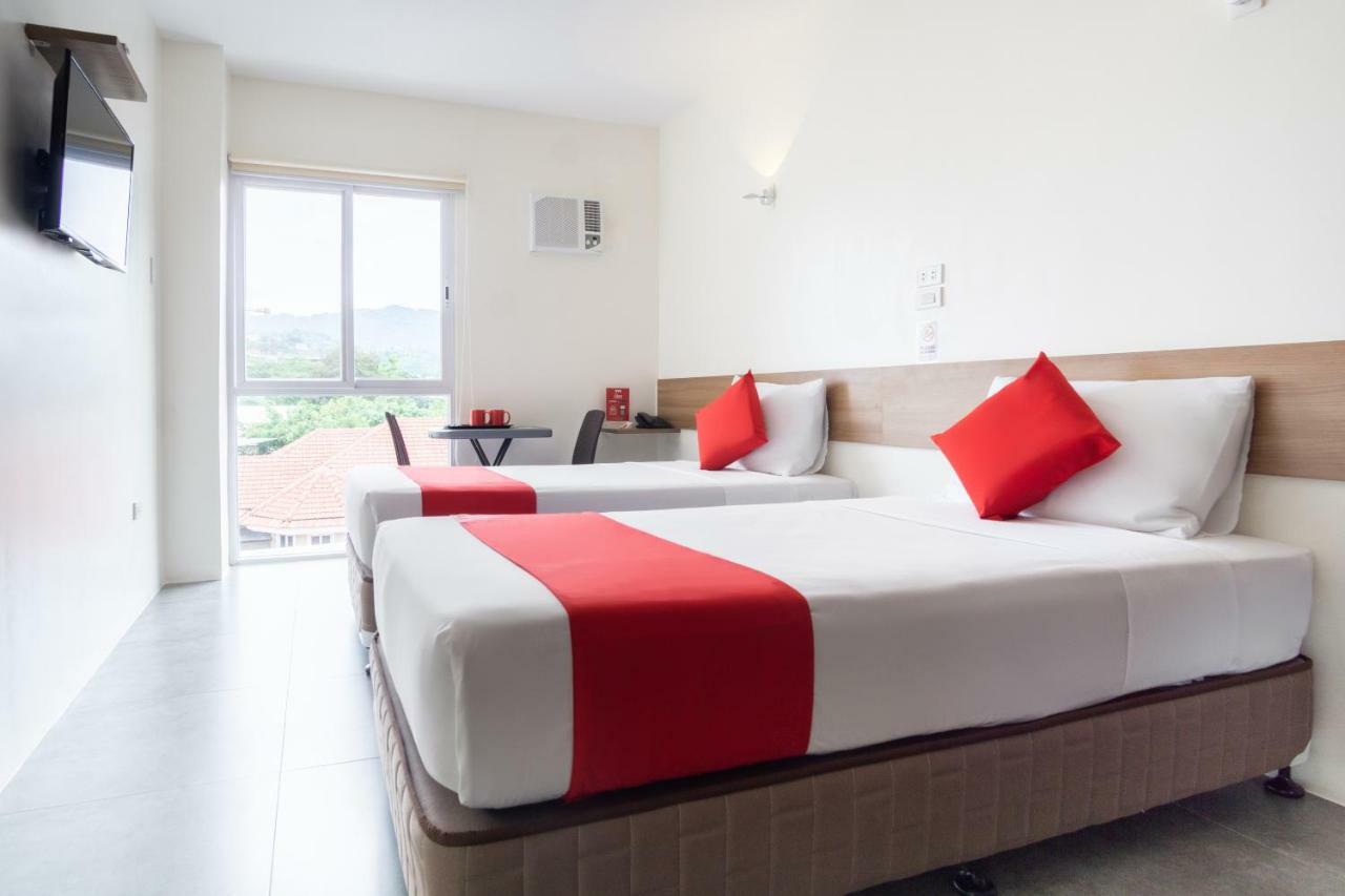 18 Suites Cebu Buitenkant foto